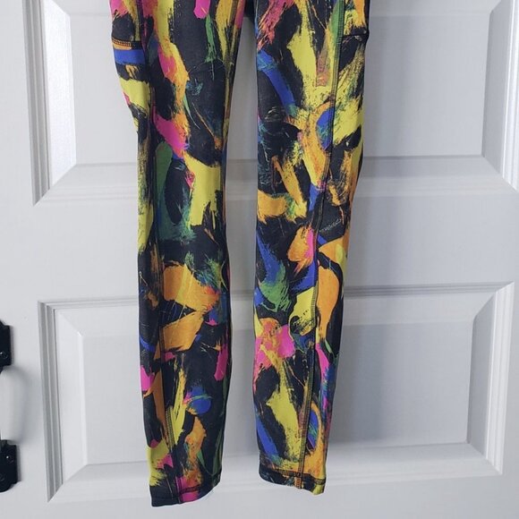 Lululemon Invigorate High-Rise Tight 25" Size 10 - Picture 8 of 15